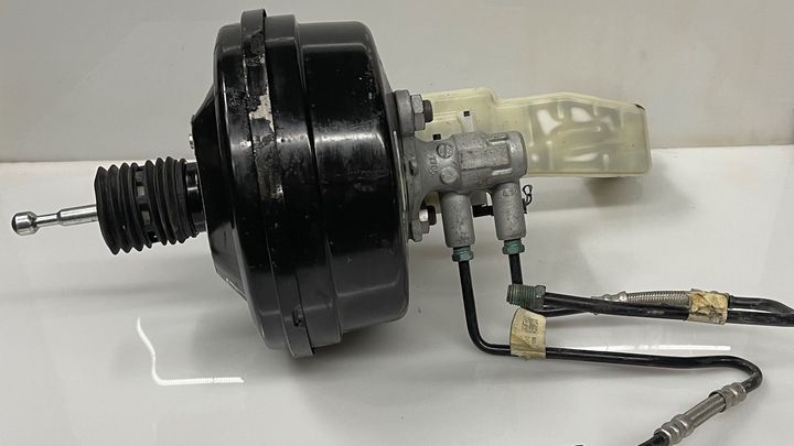 Brake booster - 2019 Chevrolet Traverse LT