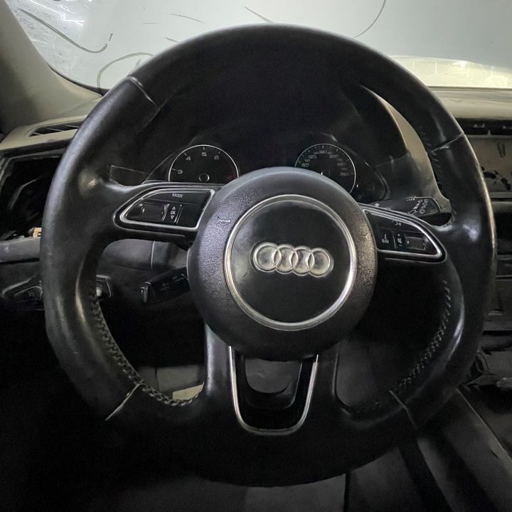 Steering wheel - 2015 Audi Q5