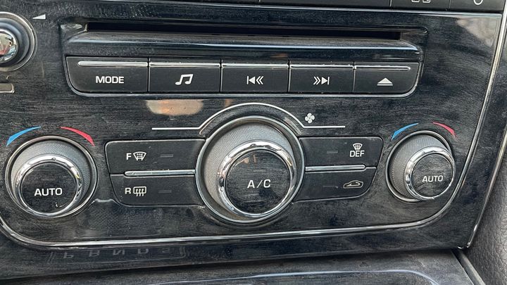 AC Switch - 2011 Jaguar XJL