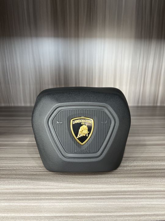 Lamborghini URUS Steering Wheel Airbag