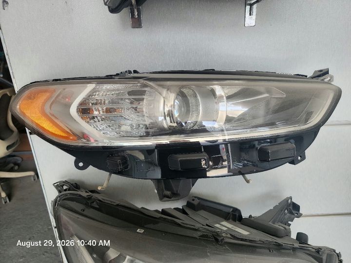 Ford Fusion CD391 Headlight RH