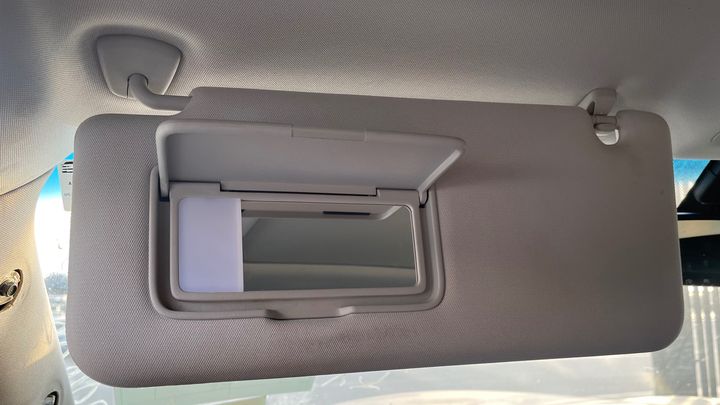Sun visor - 2011 Infiniti QX56 5.6i