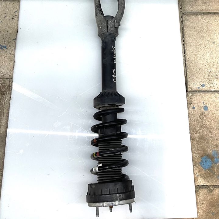 Shock Absorber (RHF) - 2018 Jaguar F-Pace