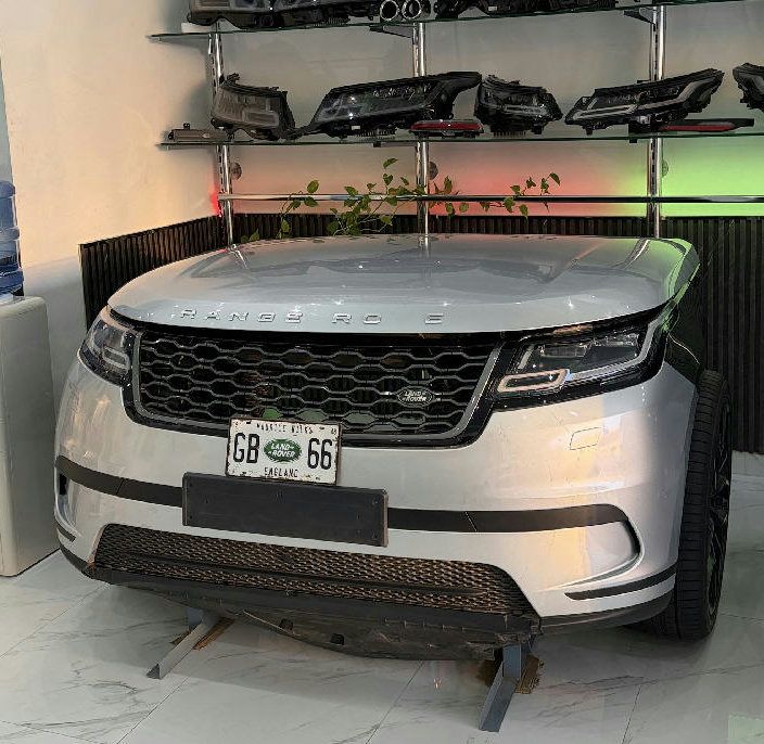 Range Rover Velar L560 Front End Assembly Silver