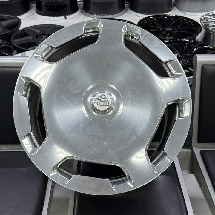 Mercedes Benz Maybach Forged R23-  Wheel Polished Silver