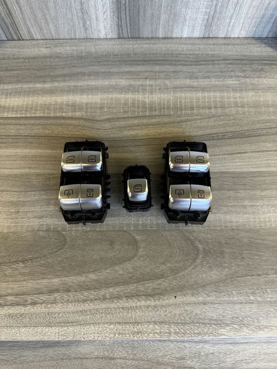 Mercedes W222 S-Class Power Window Switch Set