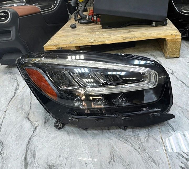 Mercedes-Benz GT w190 Right side American
