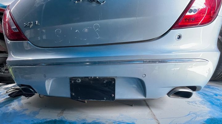 Rear Bumper - 2011 Jaguar XJ