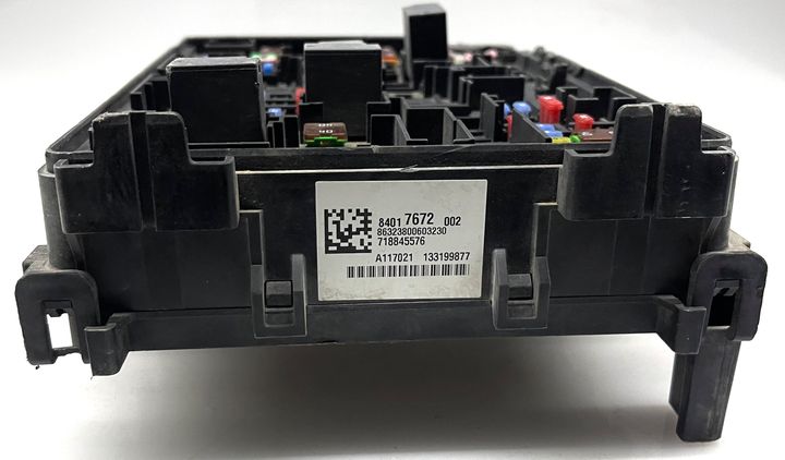 Fuse box - 2017 Chevrolet Tahoe