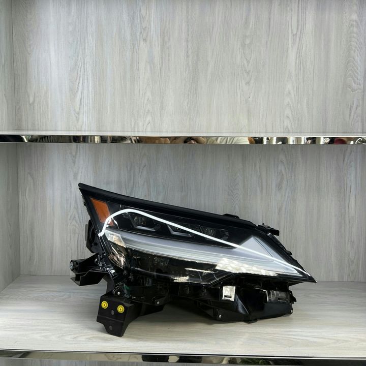 Lexus LX600 - Headlight RH LED