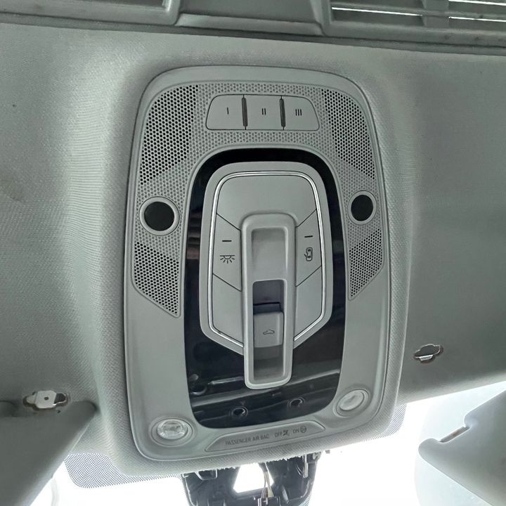 Overhead Console - 2018 Audi A4