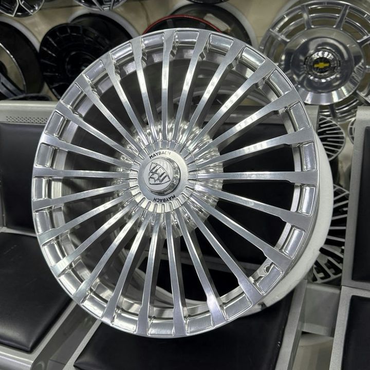 Mercedes Benz Maybach GLS Forged 22-inch Alloy Wheel