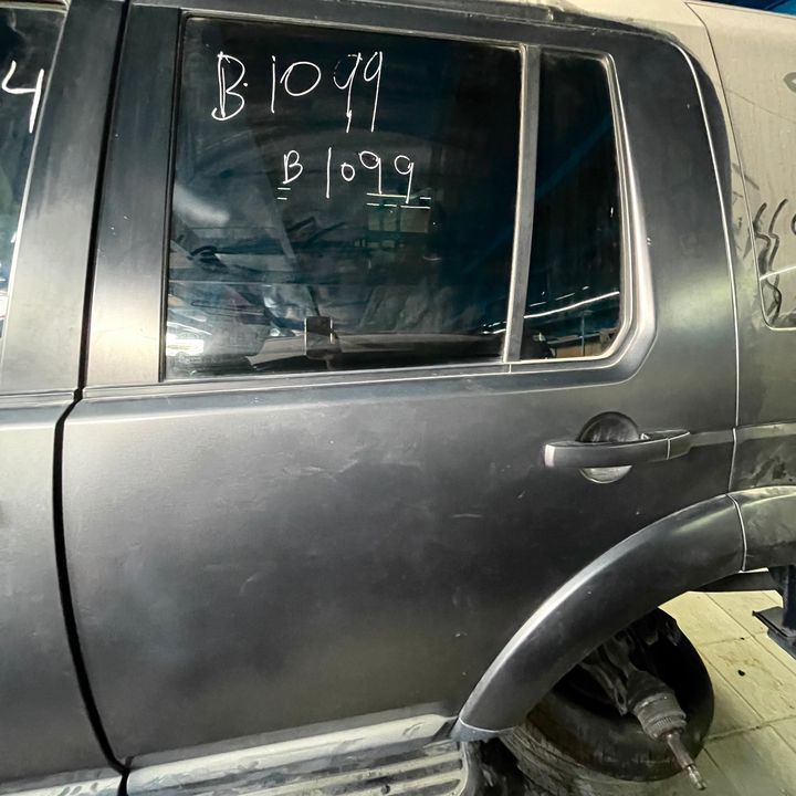 Door (LHB) - 2015 Land Rover LR4