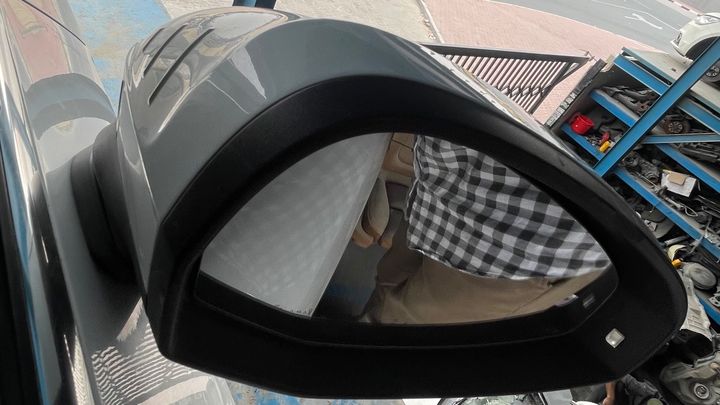 Side Mirror (RH) - 2017 Audi A4