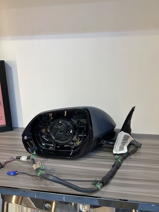 Lamborghini Urus Left Side Mirror Assembly
