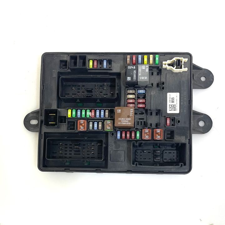 Fuse box - 2019 Chevrolet Corvette Stingray Preferred 2LT (Automatic) with Z51