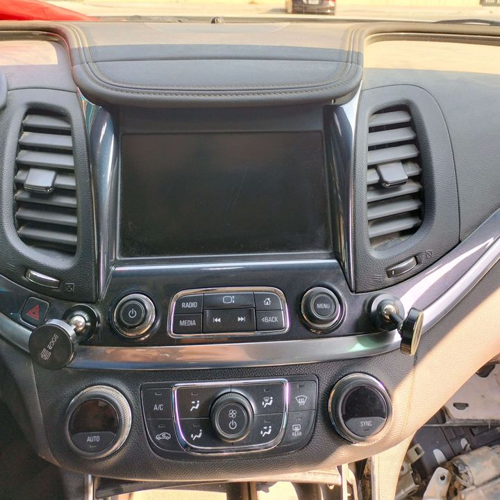 Info-gps-tv screen - 2017 Chevrolet Impala