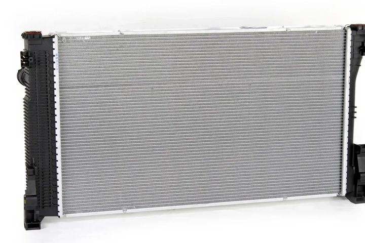 a2045003703   radiator