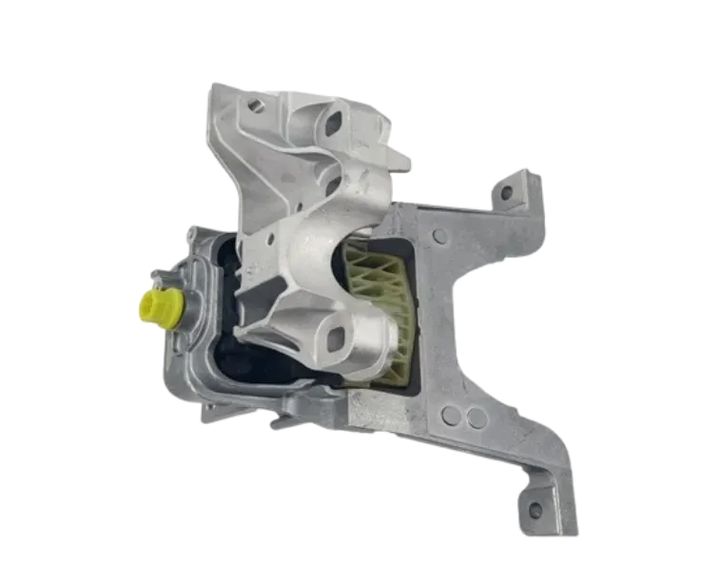 ENGINE MOUNT