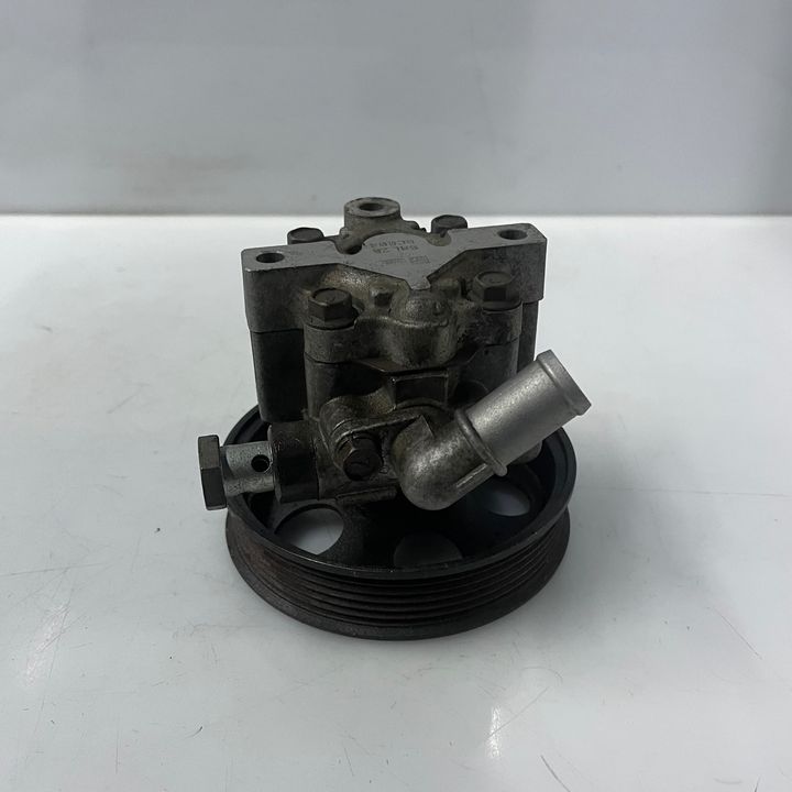 Power steering pump - 2009 Volkswagen Touareg