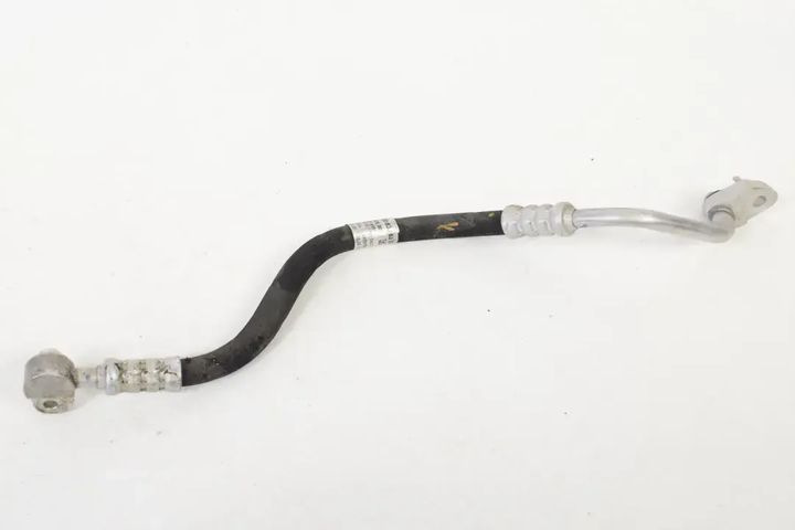 a2228307604   refrigerant line