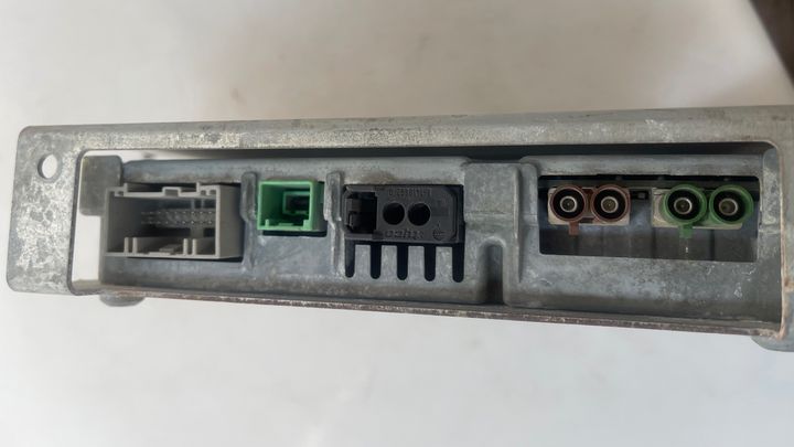 Tuner Control module - 2010 Land Rover SPORT