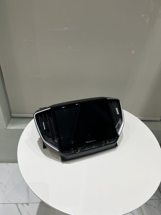 Maserati Grecale Central Infotainment Screen with Vents