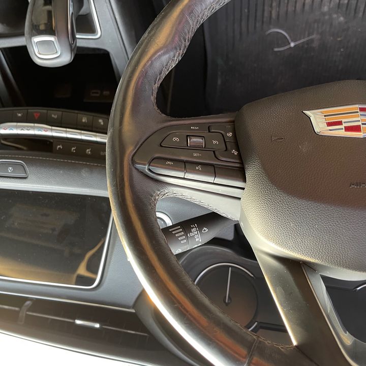 Steering Wheel - 2019 Cadillac XT4 PREMIUM LUXURY