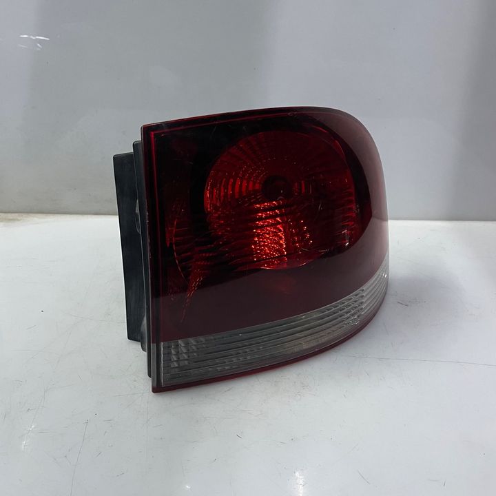 Tail Light (RH) - 2012 Volkswagen Touareg