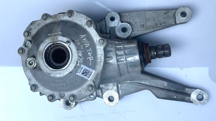 Front Differential - 2022 Lincoln Aviator Reserve