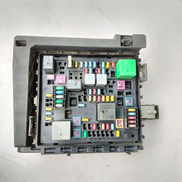Fuse box - 2019 Chevrolet Traverse