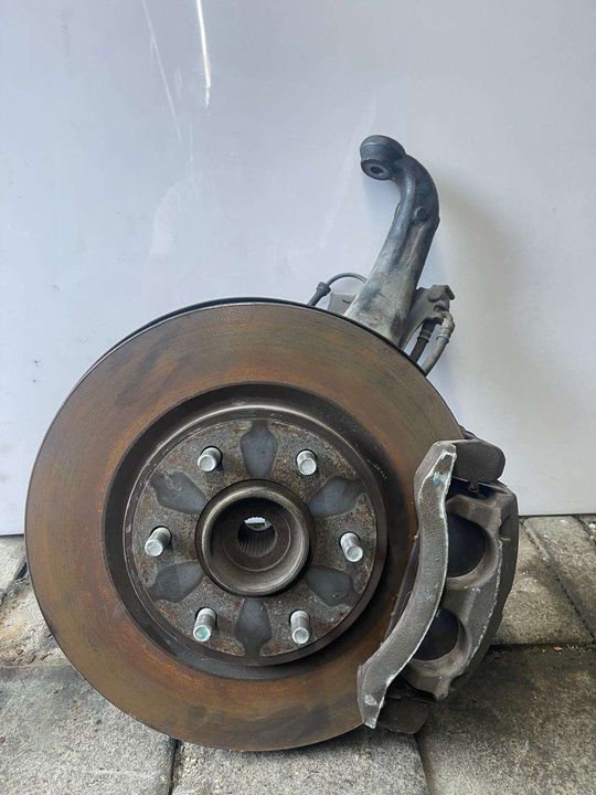 Hub - 2012 Infiniti QX56