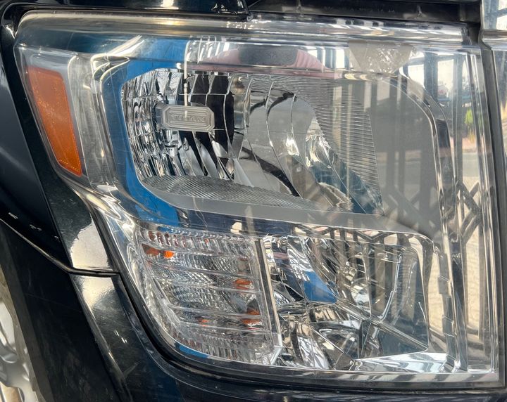 Headlight (RH) - 2018 Nissan Titan