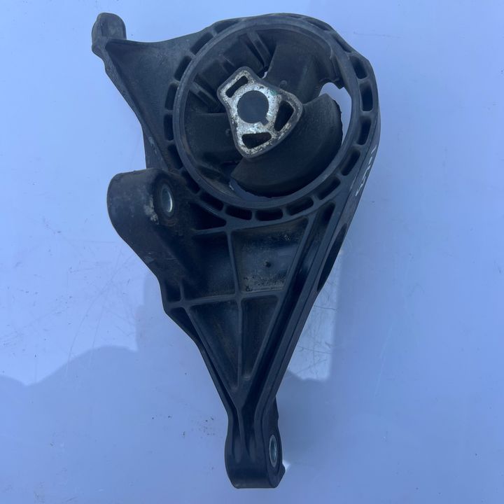 Mount (Gear) - 2016 Chevrolet Impala