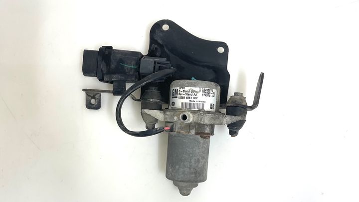 Vacuum pump - 2016 Chevrolet Impala LT (2LT)