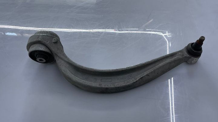 Upper arm (RH) - 2019 Audi Q7