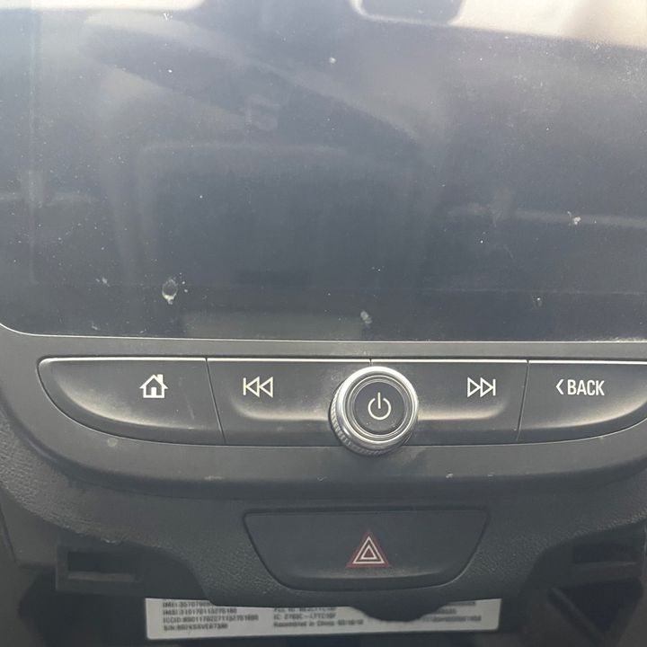 Info-gps-tv screen - 2018 Chevrolet Equinox