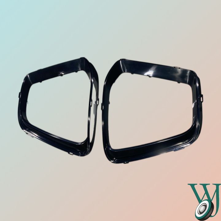 fog lamp cover 2022 Sport SVR RIGHT