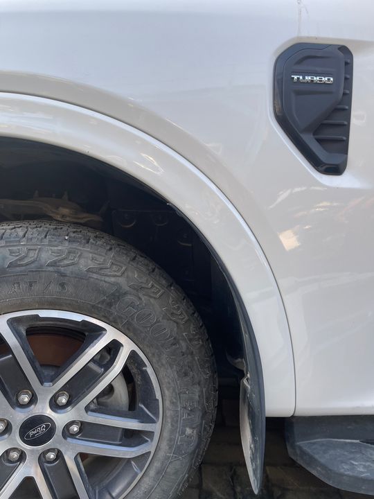 Fender moulding (LHF) - 2024 Ford Everest