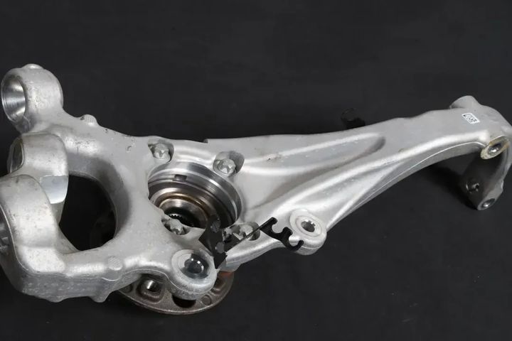 a2223320400   steering knuckle
