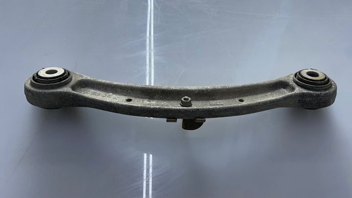 Lower arm (RH) - 2006 Volkswagen Touareg