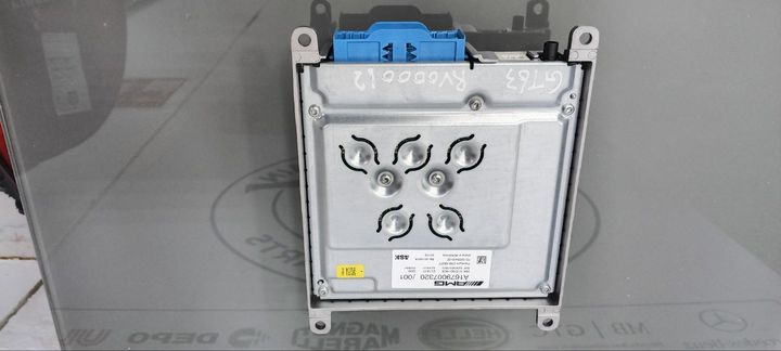Mercedes-Benz Burmester Amplifier A1679007320