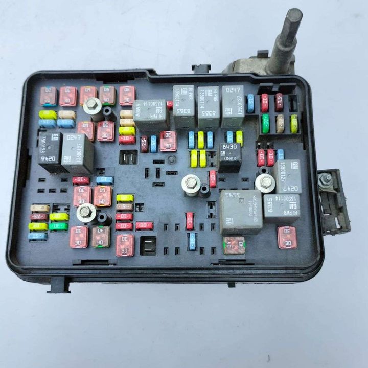 Fuse box - 2013 GMC Terrain