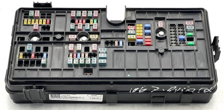 Fuse box - 2020 Lincoln Aviator Reserve