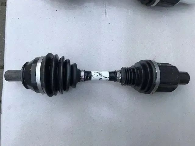 a1773302500   drive shaft