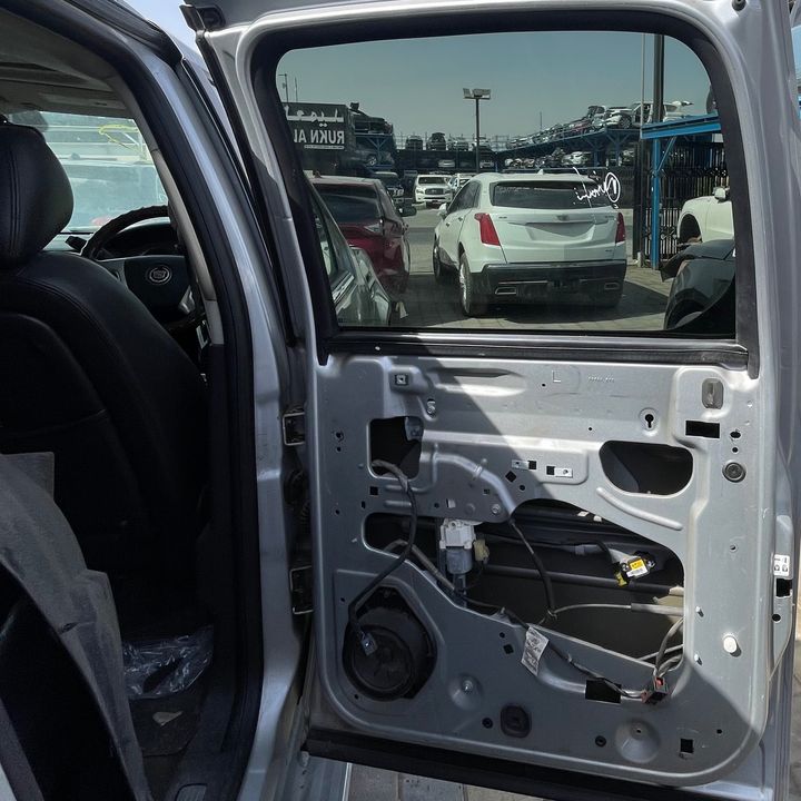Door (RHB) - 2011 Cadillac Escalade Luxury