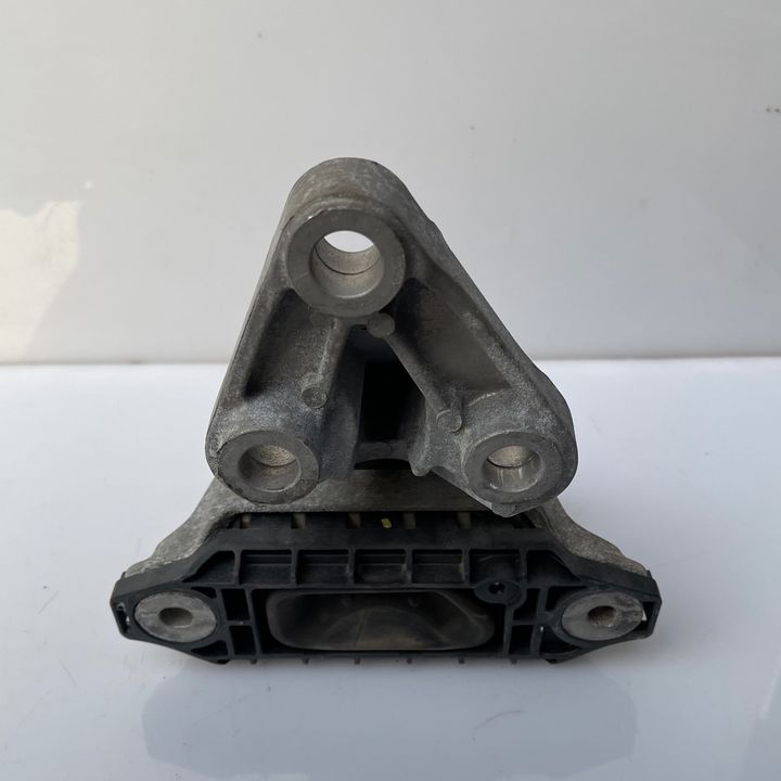 Mount (Gear) - 2018 GMC Acadia SLE