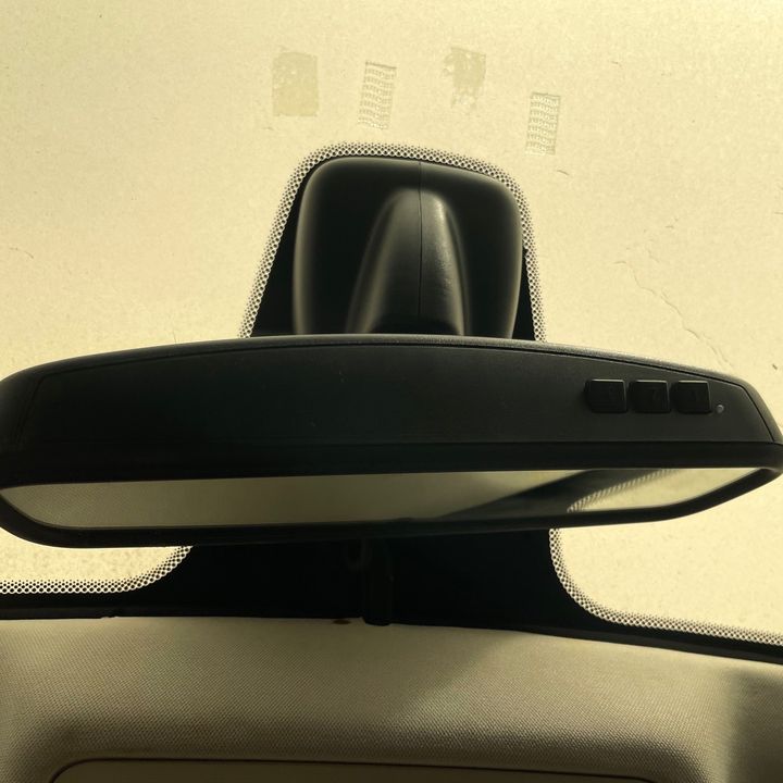 Mirror (Inner rear view) - 2013 Jaguar XF