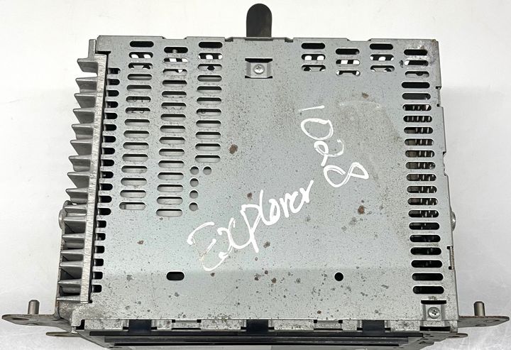 Audio CD Disc player - 2011 Ford Explorer