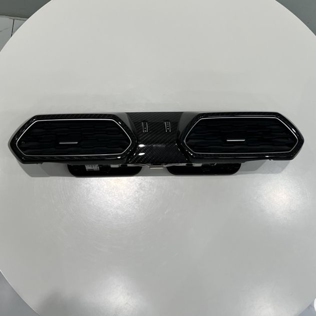 Lamborghini Urus - Carbon Fiber Dashboard Air Vent